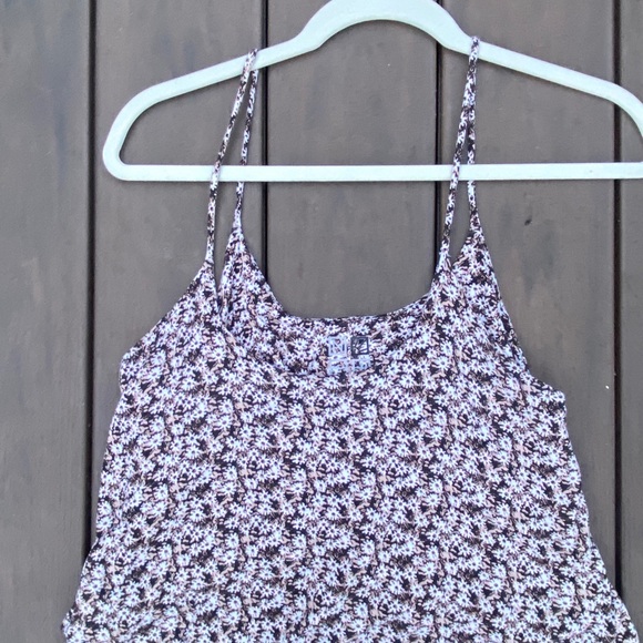 Nollie PacSun Flowy Top - Picture 2 of 3